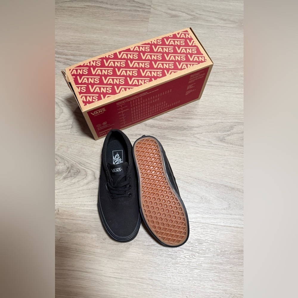 Vans Black Women's Sneakers - Picture 4 of 7